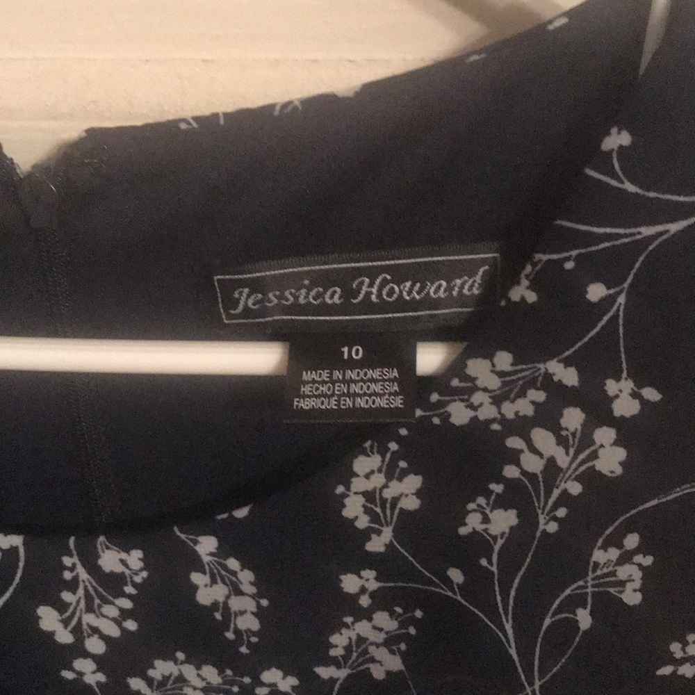 Dress - Picture 2 of 5